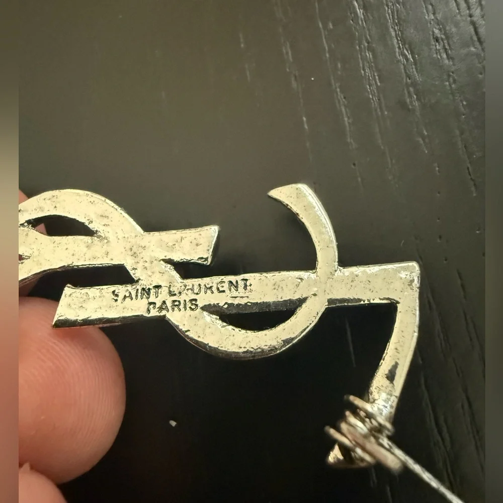 New Yves Saint Laurent silver Brooch no box - Picture 3 of 5